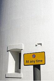 生存策略游戏《Star Trek：Voyager-Across the Unknown》正式公布